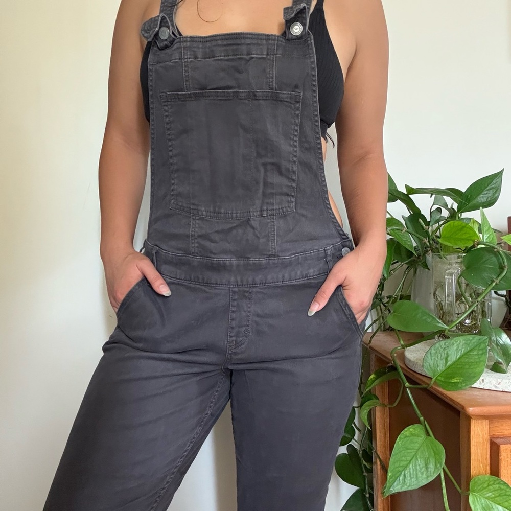 Hollister Charcoal Denim Capris Overalls